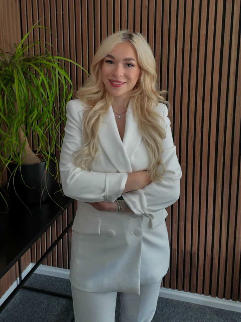 Julie Kohlhase